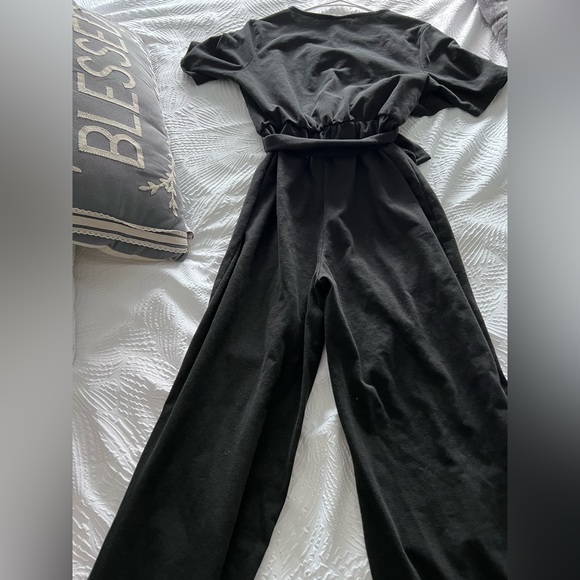 Black jumpsuit size medium - Picture 3 of 3